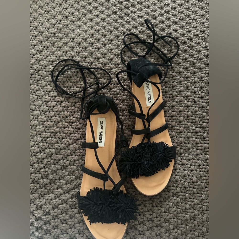 Steve Madden Black Sandals - Fringe W - 8